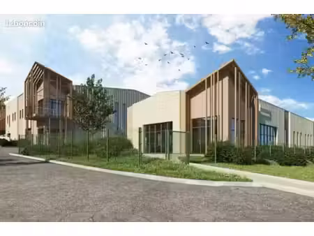 local d'activite 5203 m² ennery