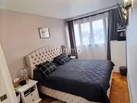 appartement 5 pièces 84 m²