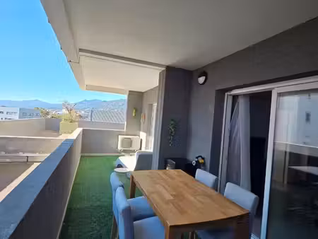t2 36 m² + terrasse 17 m² + place de parking privative