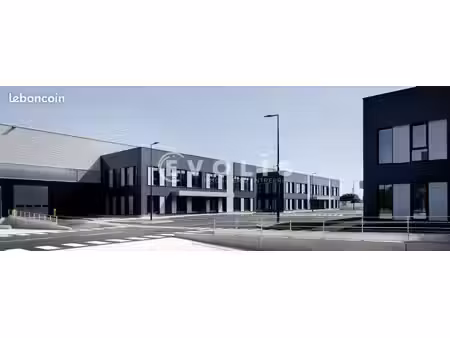 local d'activité 2 527 m²