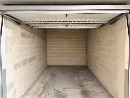 box parking charenton