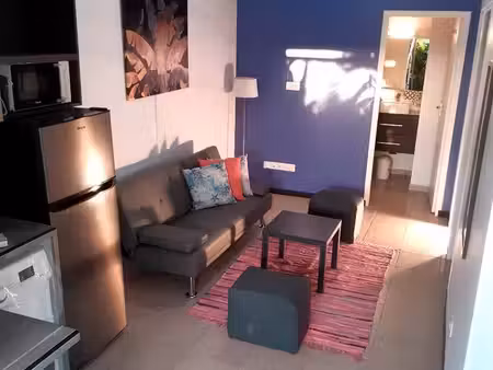 sans frais agence particulier propose a la location f3 meublé avec jardin privé et parking