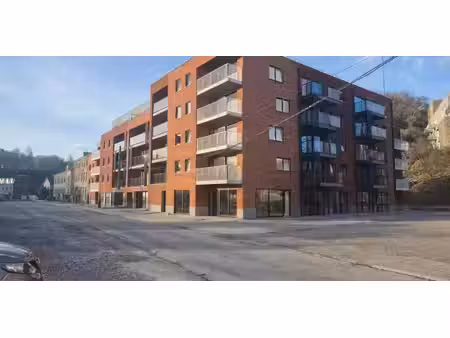 magnifique nouveau projet près de l'eau
