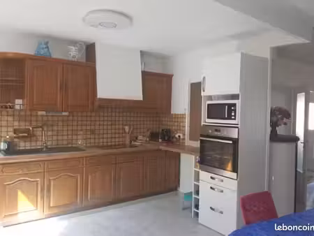 maison a vendre linars calme et proche de toute commodite