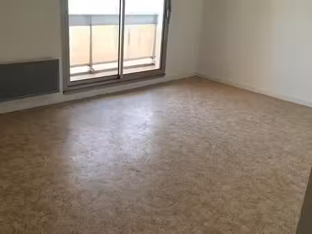 beau f2 de 50m² avec balcon en centre ville