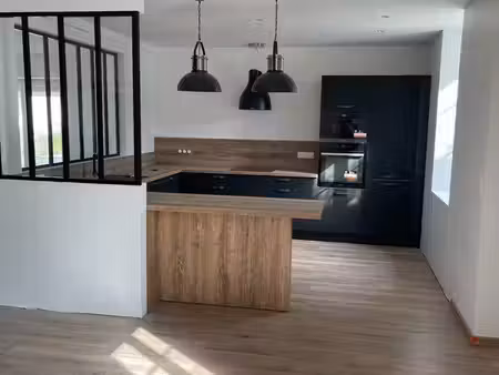 maison rénovée de 180m2  4 chambres  terrasse  garage  jardin