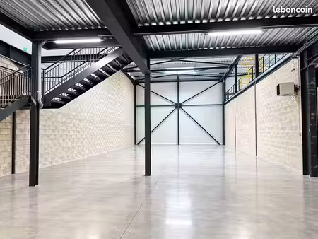 entrepot 416 m2 activité + bureau montmagny 95