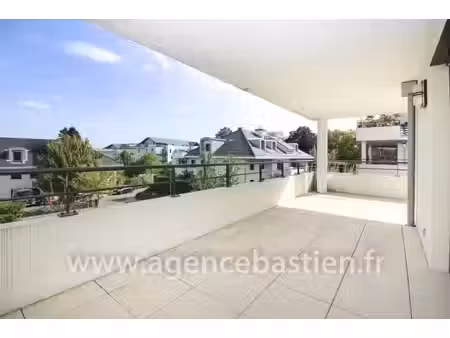 vente appartement 4 pièces 90 m² divonne-les-bains (01220)