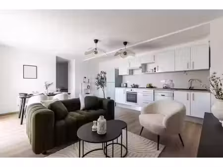 2 pièces avec terrasse et parking