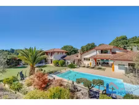 vente maison 8 pièces 344 m² saint-jean-de-luz (64500)