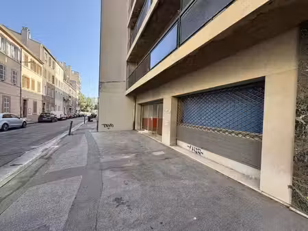 location commerce marseille 13005 340m²
