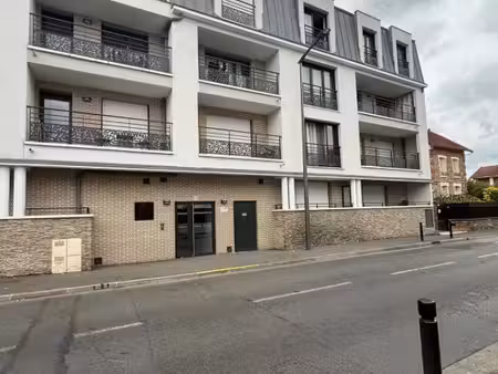 t2 / 44m² / aulnay sous bois (rer b)