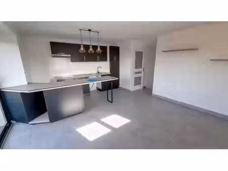 appartement à louer avec balcon à contamine-sur-arve