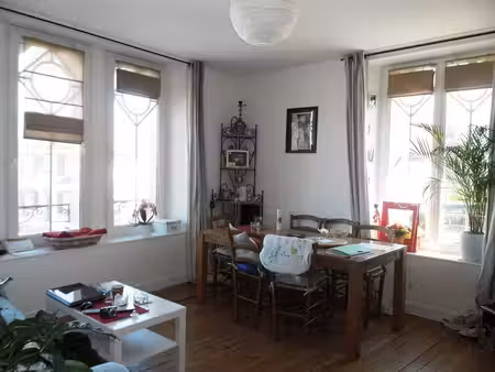appartement 3 pièces à louer à luc-sur-mer - réf nh1371