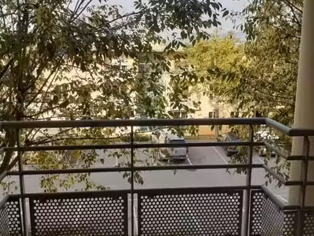 charmant studio 21m² avec terrasse et parking