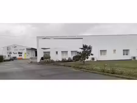 vente entrepôt chatillon sur loire 45360 3300m²