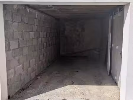 box de stationnement - 12m2