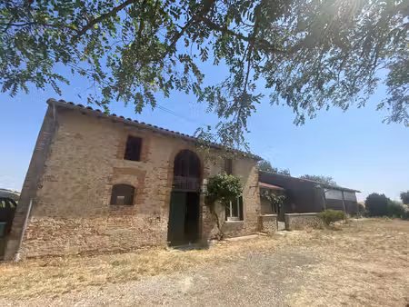 belle ferme rénovée t5 avec dépendances et grand jardin. vue