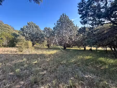terrain à bâtir de 1 390 m² ? superbe environnement et vue dégagée