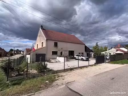 maison 5 pièces 104m2