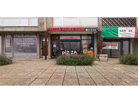 sous option - bien commercial à vendre à deurne