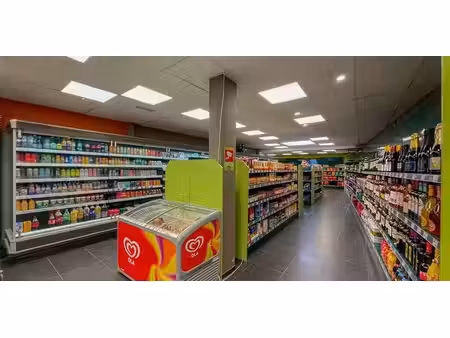 bâtiment commercial à vendre à tournai pour € 150.000