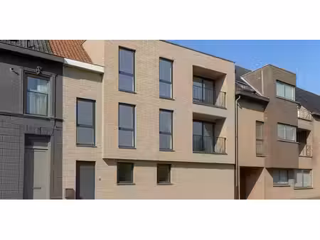 appartement à vendre à sint-eloois-vijve pour € 160.000 avec 4 chambres à coucher