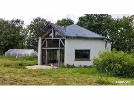 maison écologique et grand terrain