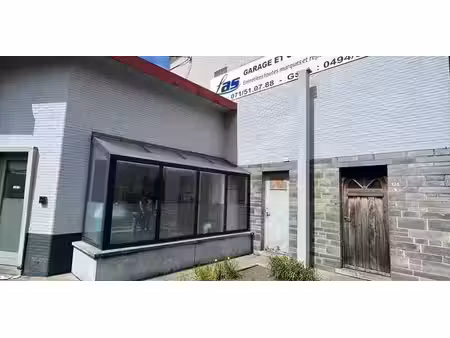 usage mixte à vendre à marchienne-au-pont pour € 149.000 avec 2 chambres à coucher