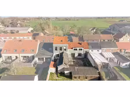 maison à vendre à roesbrugge-haringe pour € 150.000 avec 4 chambres à coucher
