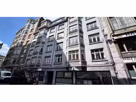 bâtiment commercial à vendre à liège pour € 160.000
