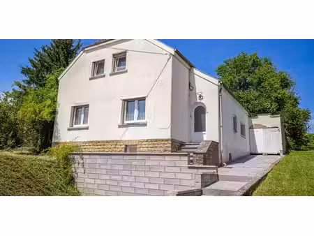 sous option - maison à vendre à saint-mard avec 3 chambres à coucher