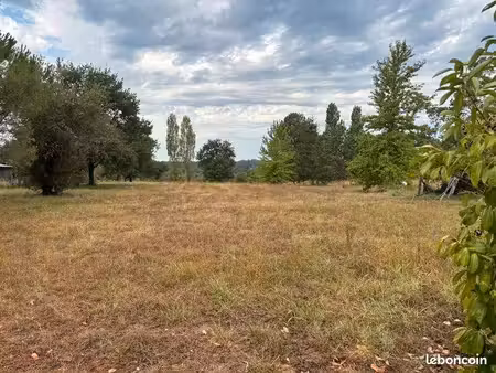 terrain 2 972 m² minzac