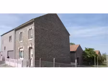 maison à vendre à heers pour € 169.000 avec 3 chambres à coucher