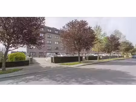sous option - appartement à vendre à waterloo avec 1 chambre à coucher