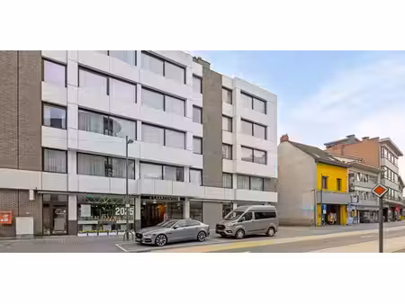 petit magasin à vendre à mol pour € 179.000