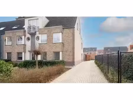garage en sous-sol à vendre à sint-job-in-'t-goor pour € 17.500