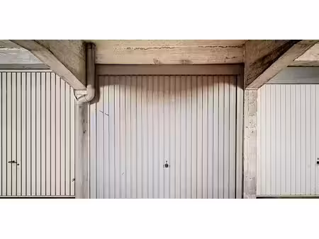 box à vendre à ganshoren pour € 26.500