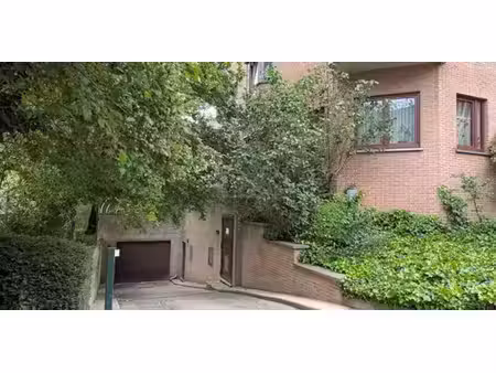 sous option - box à vendre à woluwe-saint-lambert