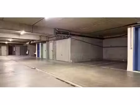 place de stationnement à vendre à strombeek-bever pour € 17.500