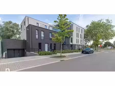 garage en sous-sol à vendre à hasselt pour € 14.000