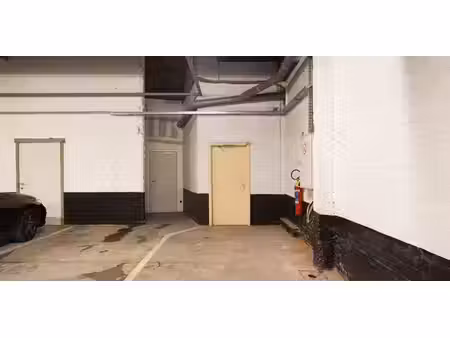 bien commercial à vendre à lier pour € 60.000