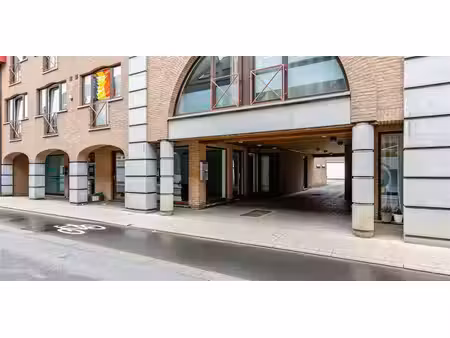 bâtiment commercial à vendre à melle pour € 180.000