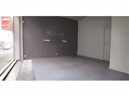 bien commercial à vendre à menen pour € 85.000
