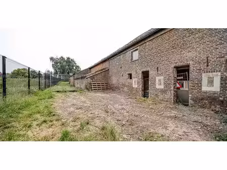 ferme à vendre à rosoux-crenwick pour € 99.000 avec 3 chambres à coucher