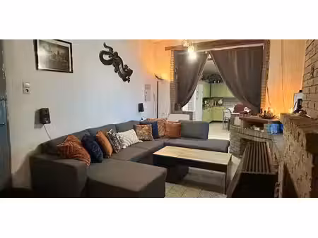 maison à vendre à leuze pour € 105.000 avec 3 chambres à coucher