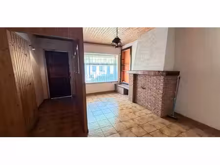maison à vendre à péruwelz pour € 70.000 avec 3 chambres à coucher