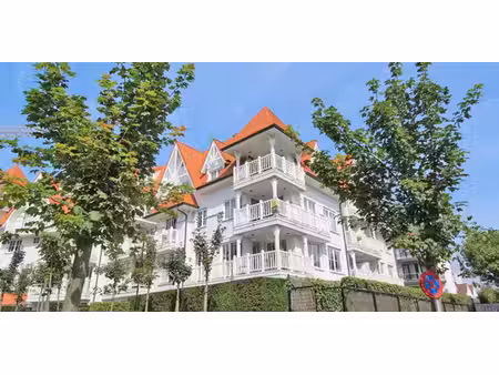 box à louer à knokke pour € 3.000