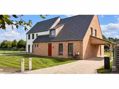 maison à louer à heusden pour € 1.850 avec 4 chambres à coucher
