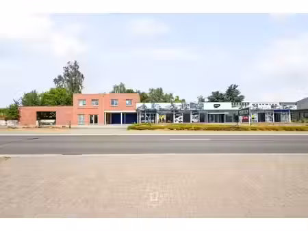 commerciële site op de brakelsesteenweg: toonzaal  kantoo...